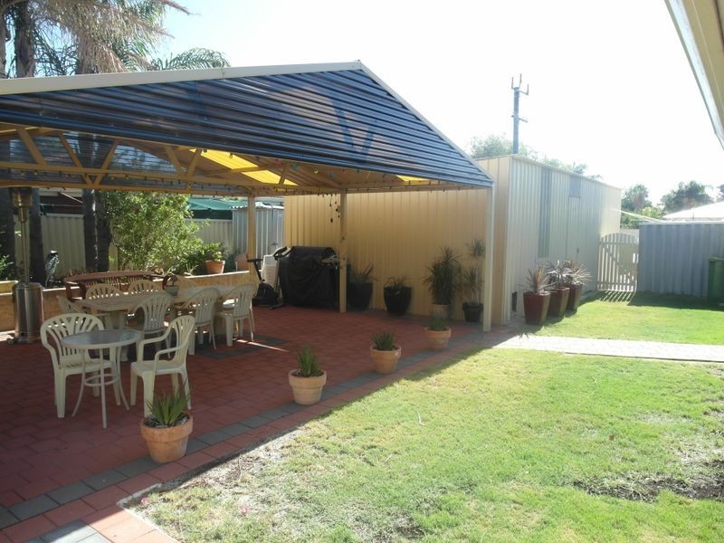 30 Wooramel Crescent, Gosnells WA 6110