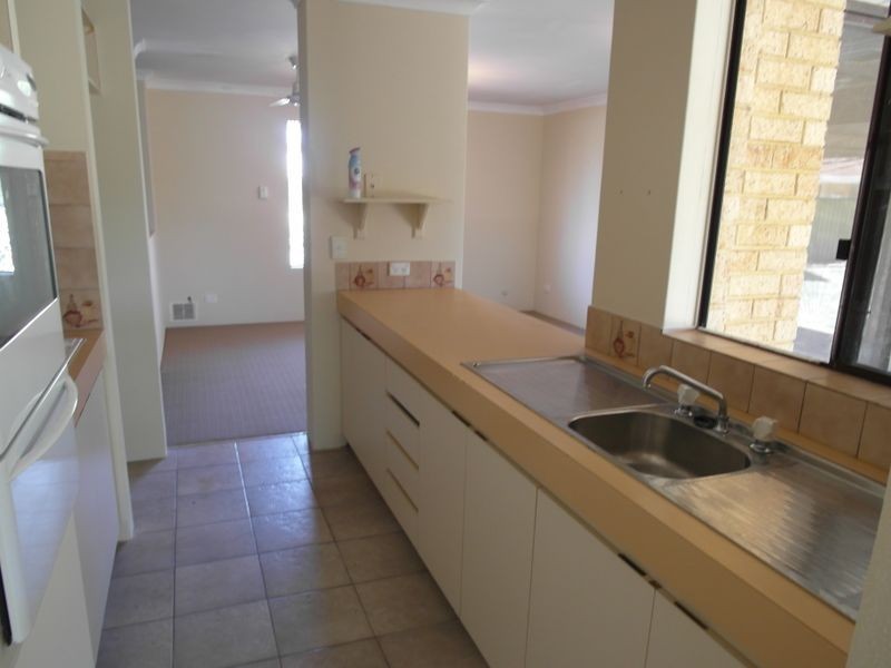 1 Numbat Court, Brookdale WA 6112