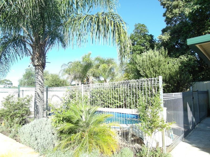 48 Shearwater Way, Gosnells WA 6110