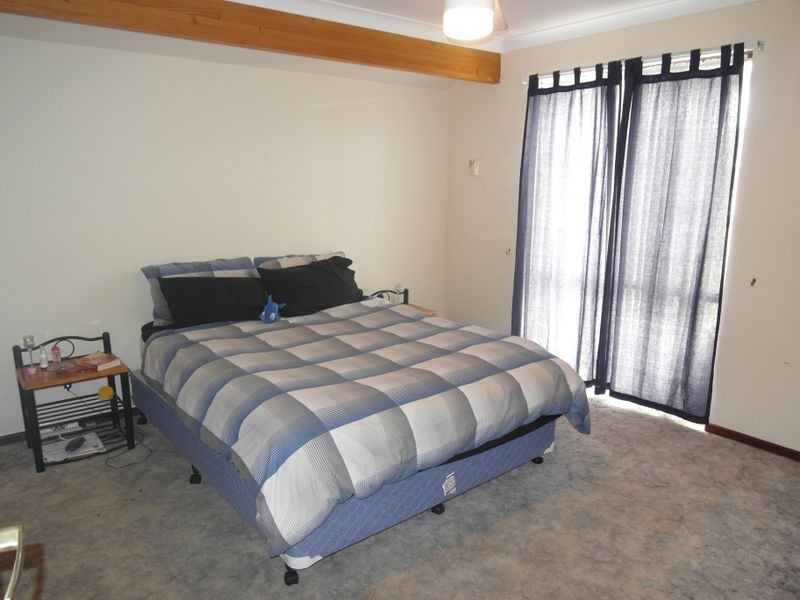 5 Hood Place, Gosnells WA 6110