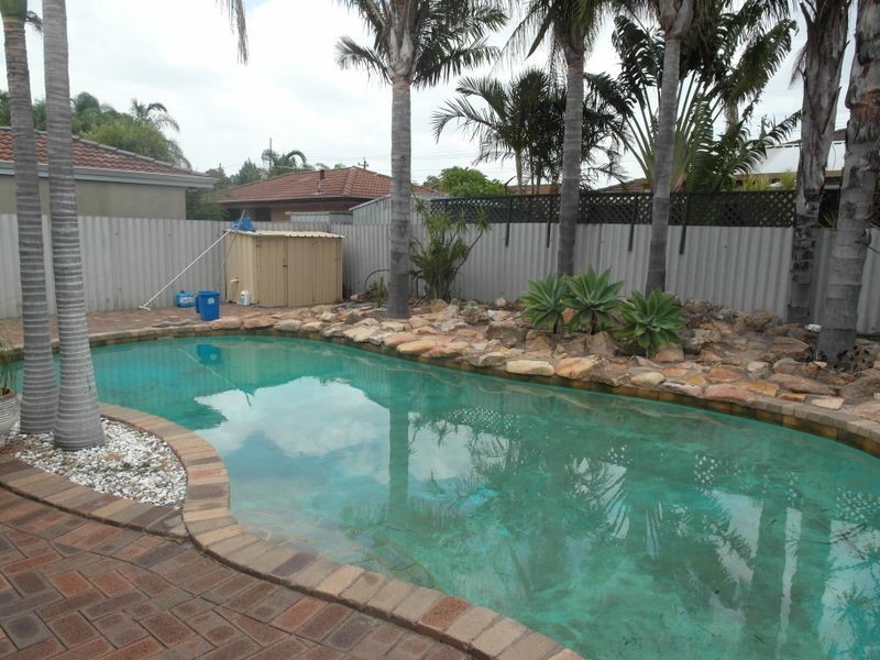 5 Hood Place, Gosnells WA 6110