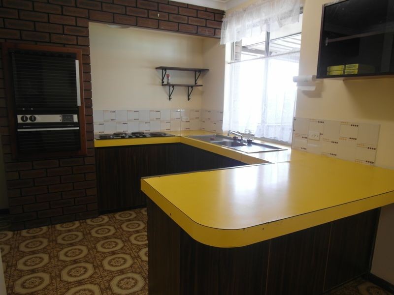 6 Dene Court, Gosnells WA 6110