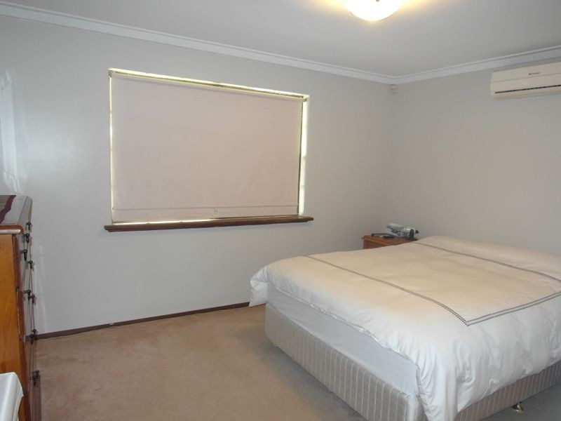 20 Coachwood Way, Maddington WA 6109