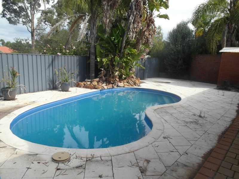 47 Grenadier Drive, Thornlie WA 6108