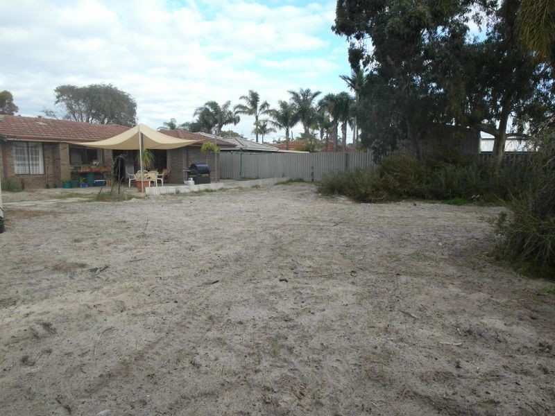 6 Minilya Court, Gosnells WA 6110