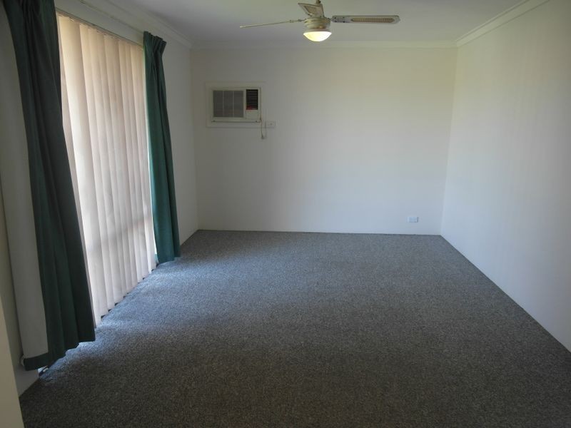 74 Swingler Way, Gosnells WA 6110