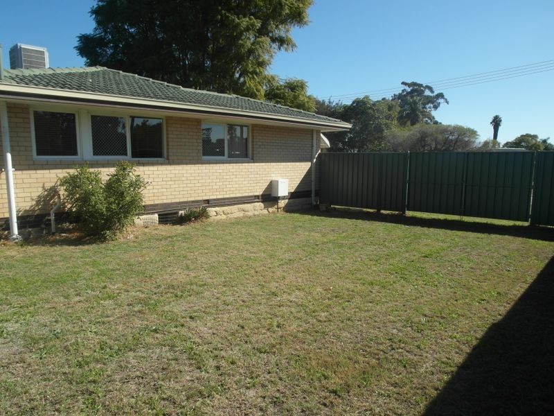 5 Lyne Street, Gosnells WA 6110