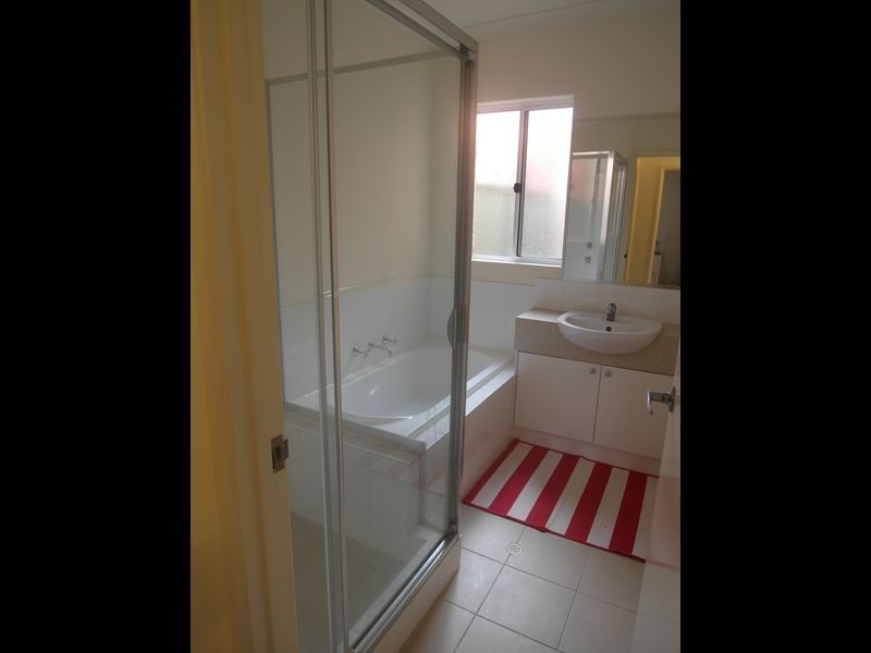 8/5A Gerald Street, Gosnells WA 6110