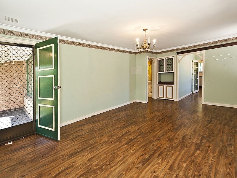 52B Schruth Ave, Kelmscott WA 6111