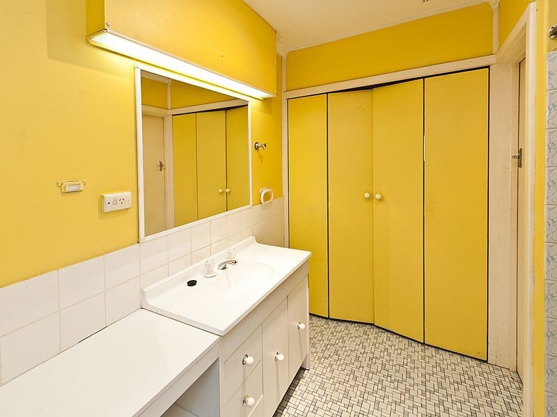 52B Schruth Ave, Kelmscott WA 6111