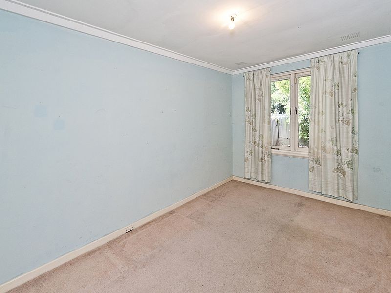 52B Schruth Ave, Kelmscott WA 6111