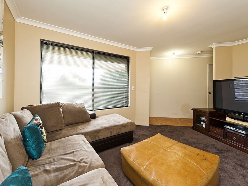 2 Cherruck Close, Maddington WA 6109