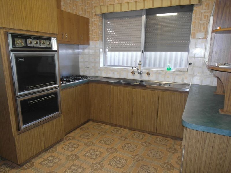 31 Lawrence Street, Gosnells WA 6110