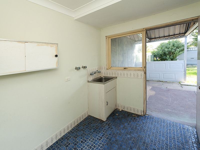 33A Crandon Street, Gosnells WA 6110