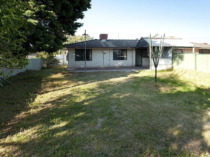33A Crandon Street, Gosnells WA 6110