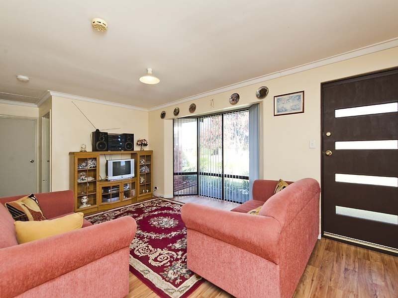 20 Dwyer Crescent, Gosnells WA 6110