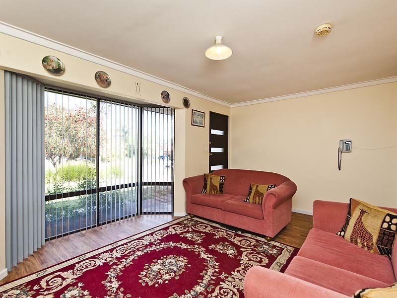 20 Dwyer Crescent, Gosnells WA 6110