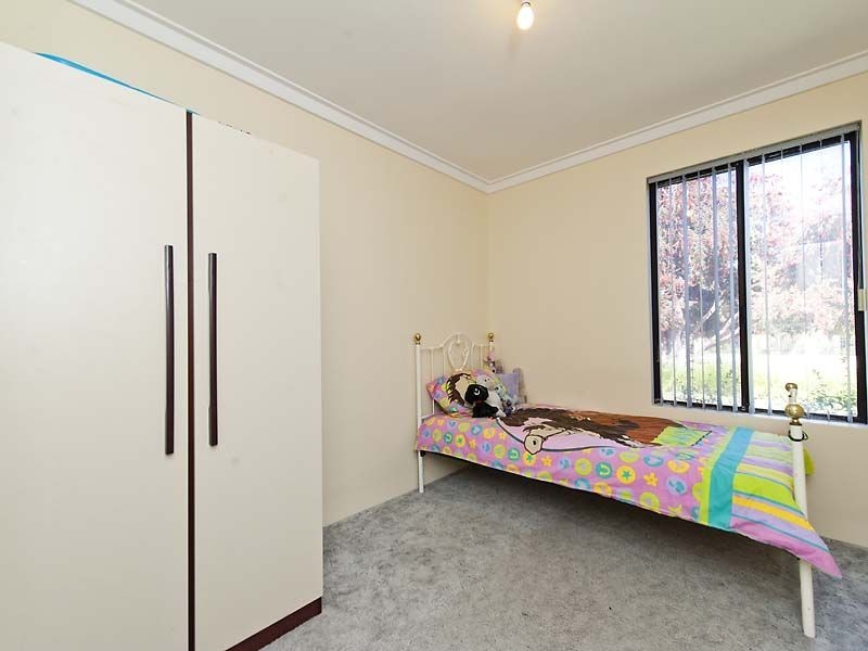 20 Dwyer Crescent, Gosnells WA 6110