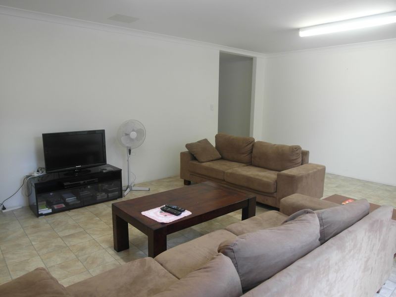 11 Walter Street, Gosnells WA 6110