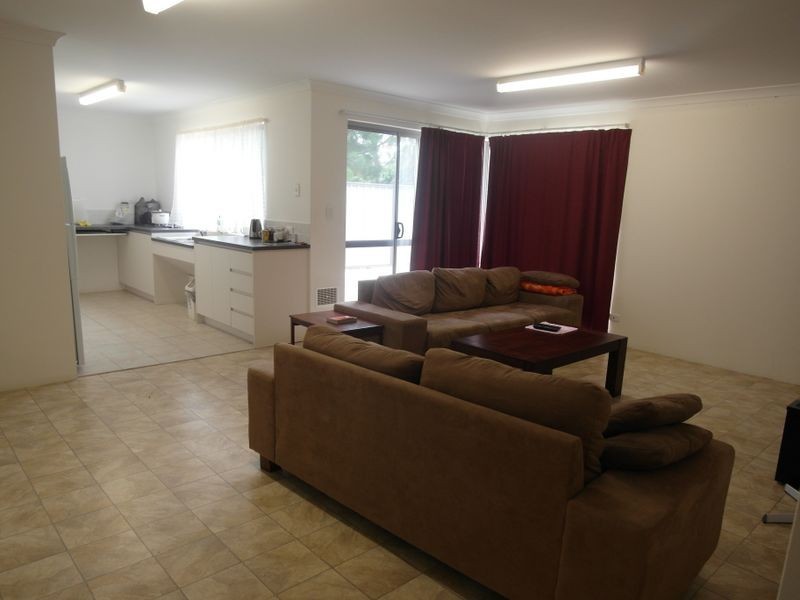 11 Walter Street, Gosnells WA 6110