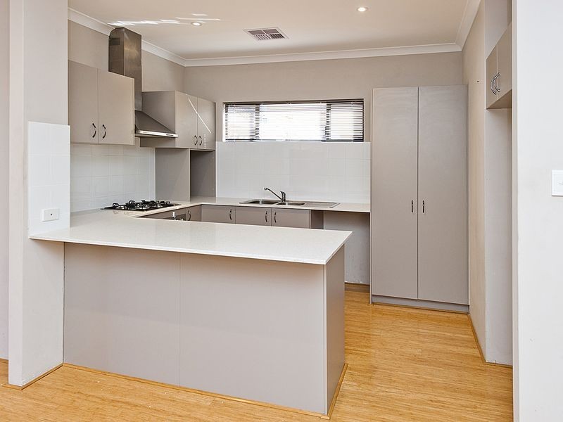 6 Tanga Close, Southern River WA 6110