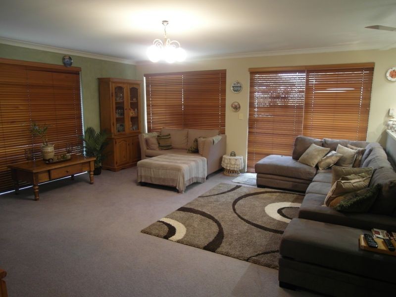 14 Denham Way, Thornlie WA 6108