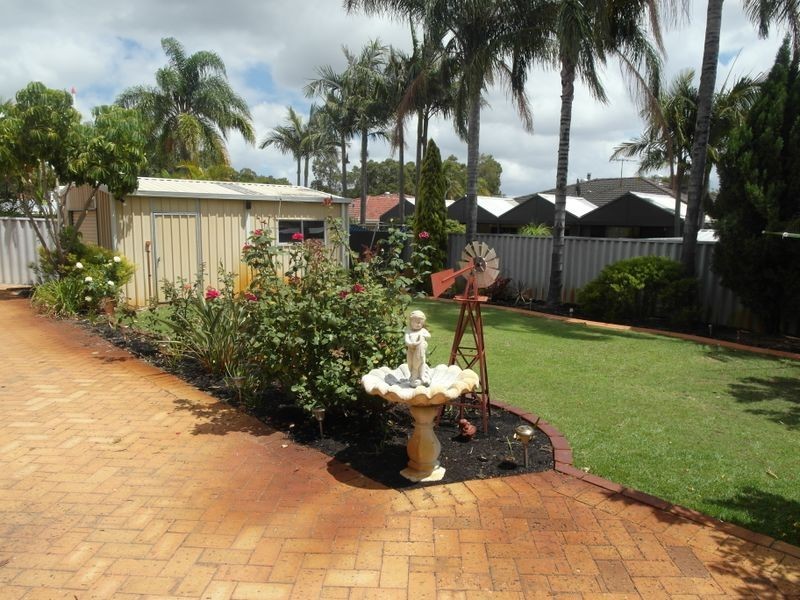 14 Denham Way, Thornlie WA 6108