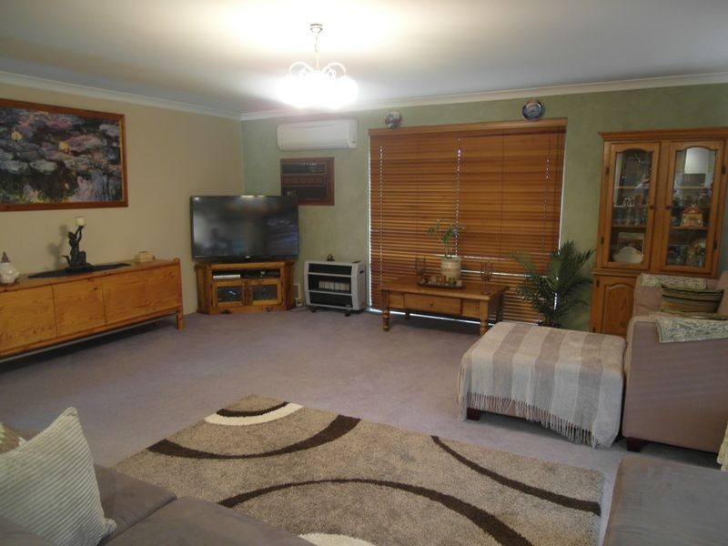 14 Denham Way, Thornlie WA 6108