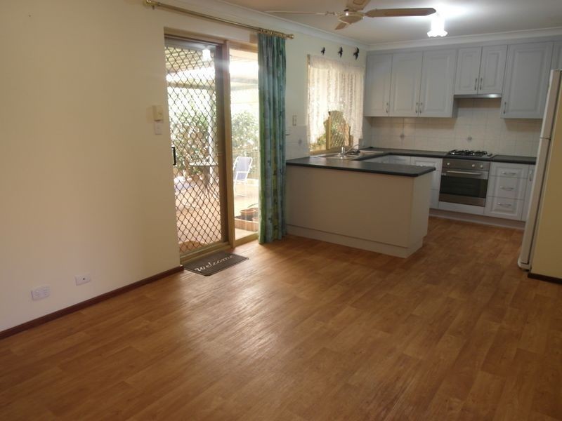 1/17 Attfield Street, Maddington WA 6109