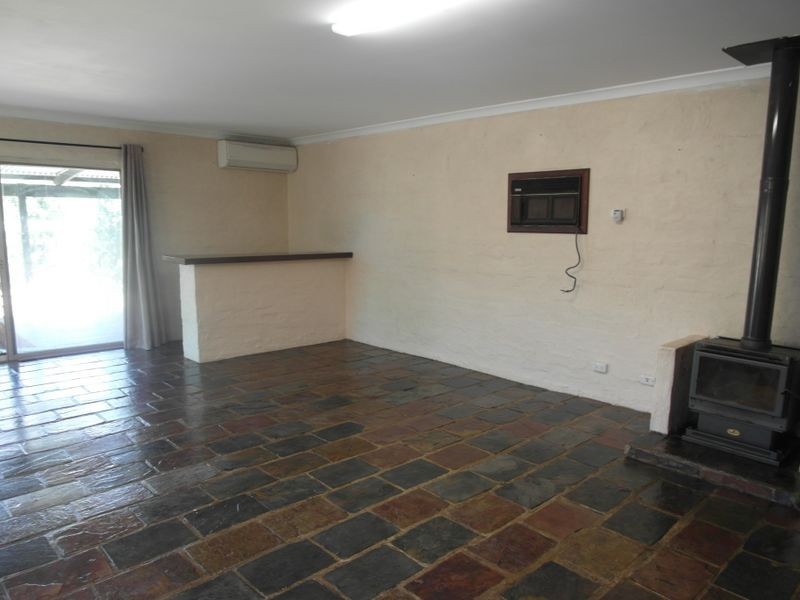 5 Thursley Way, Gosnells WA 6110