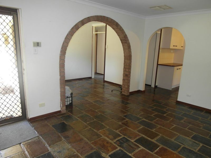 5 Thursley Way, Gosnells WA 6110