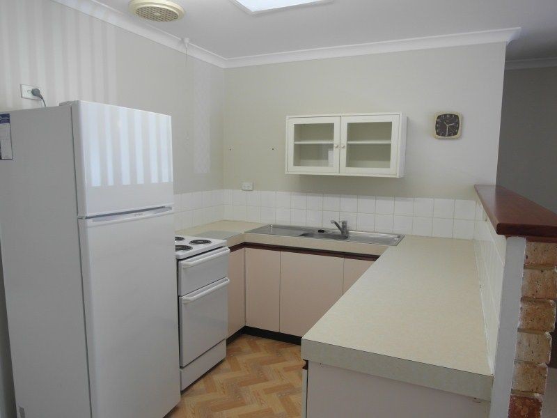 13/2 Attfield Street, Maddington WA 6109