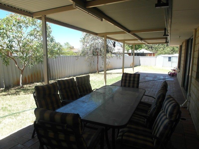 22 Rosella Place, Gosnells WA 6110
