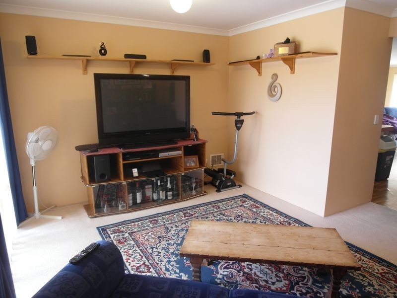 10 Coorain Street, Maddington WA 6109