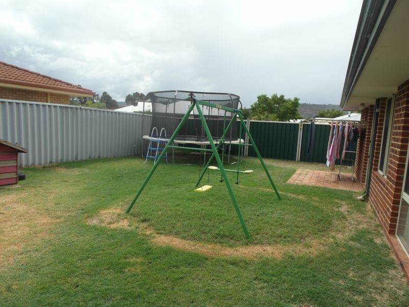 10 Coorain Street, Maddington WA 6109