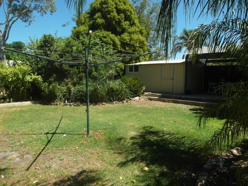 98 Strawbery Drive, Seville Grove WA 6112