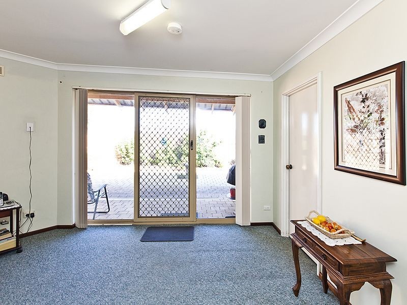 1/1 Heron Place, Maddington WA 6109