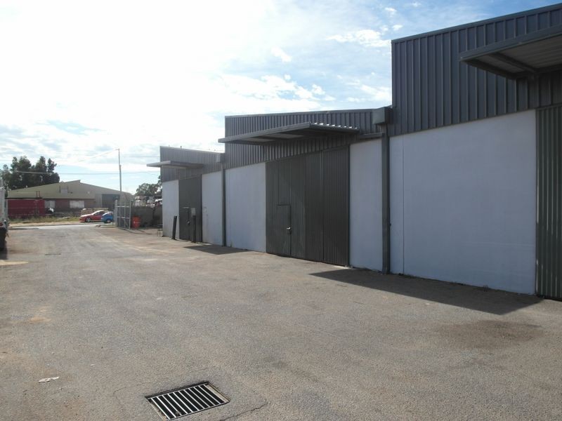 2/3 Kitson Place, Maddington WA 6109