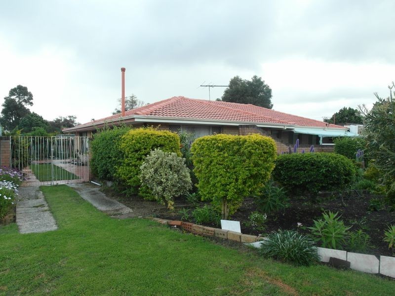 2 Lyminge Street, Gosnells WA 6110