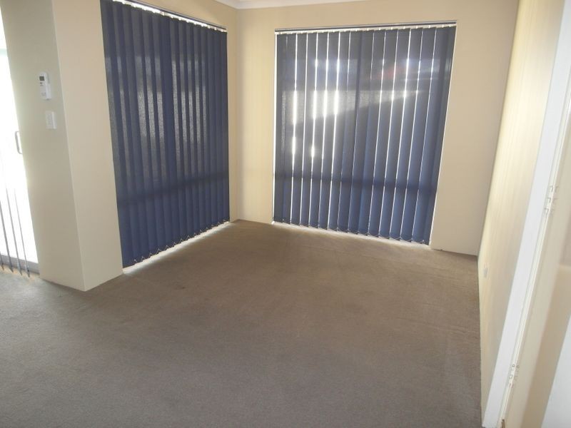 14 Kemshall Way, Maddington WA 6109