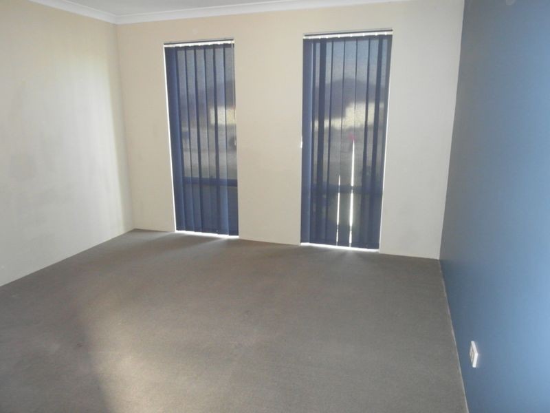 14 Kemshall Way, Maddington WA 6109