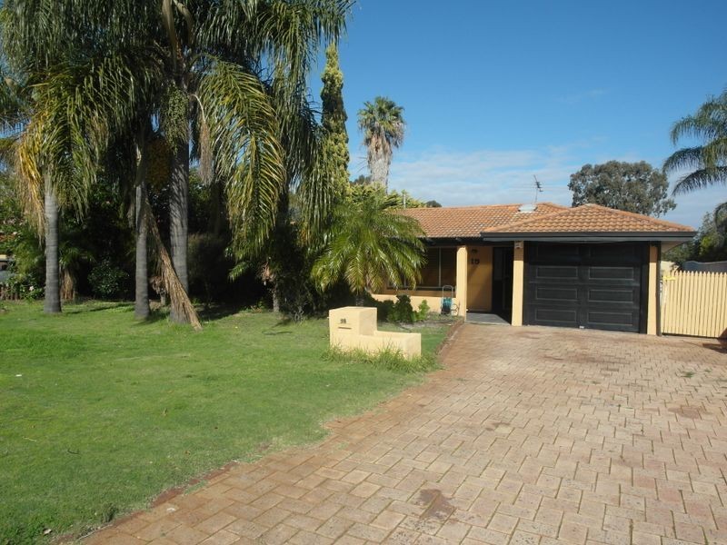 15 Stead Street, Maddington WA 6109