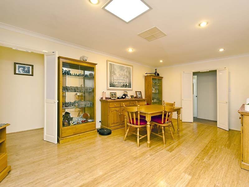 11 Shearwater Way, Gosnells WA 6110