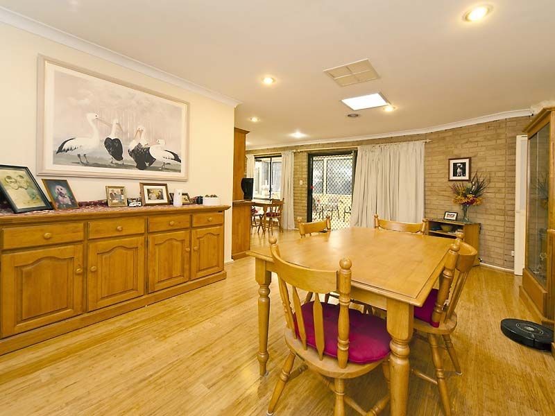 11 Shearwater Way, Gosnells WA 6110