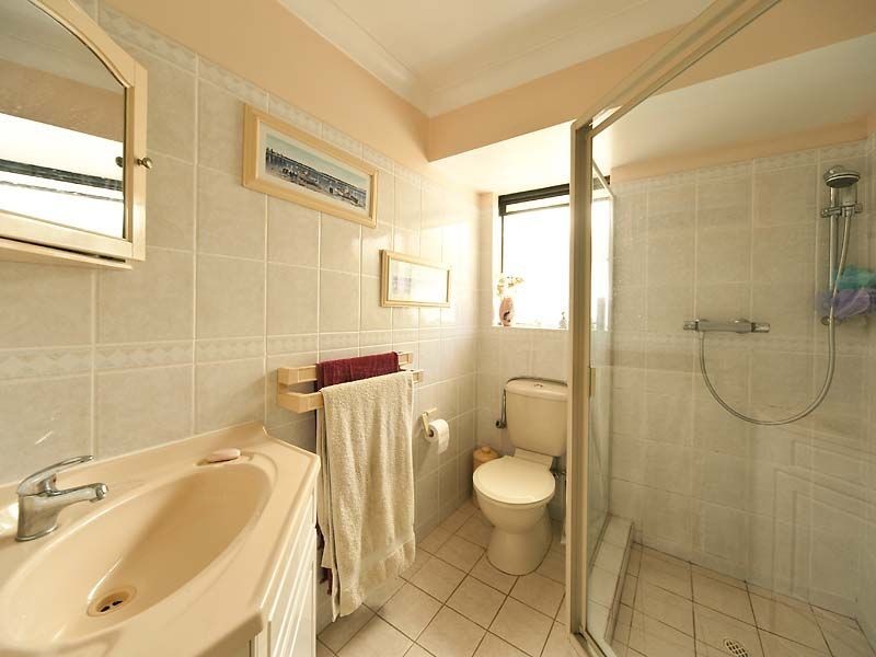 11 Shearwater Way, Gosnells WA 6110