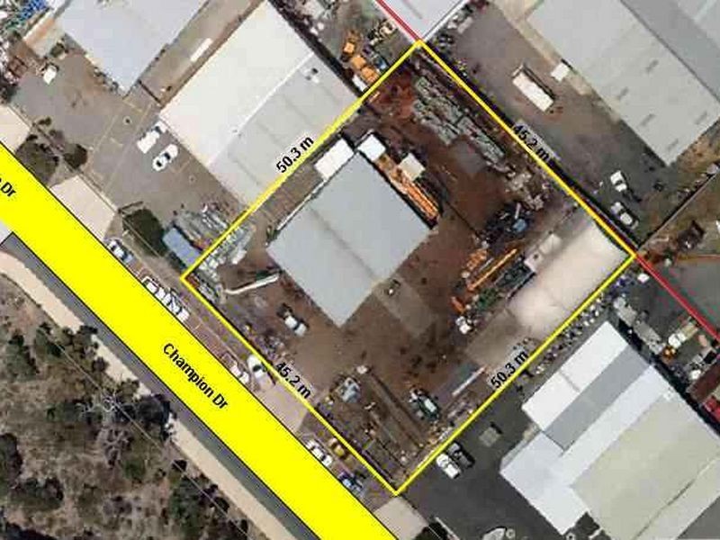 61 Champion Drive, Seville Grove WA 6112