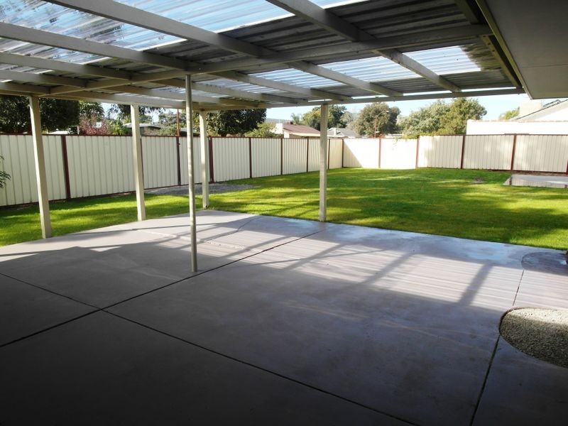 43 Pitchford Ave, Maddington WA 6109