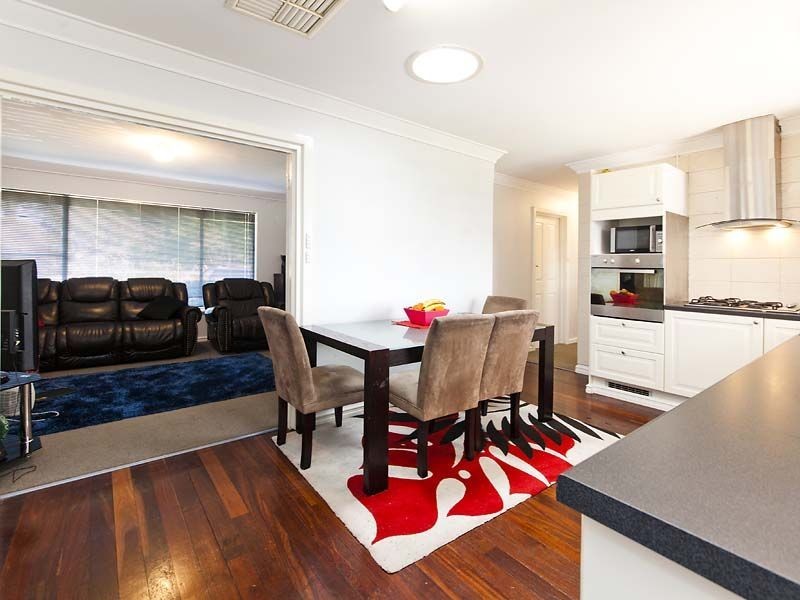 8 Heather Street, Martin WA 6110