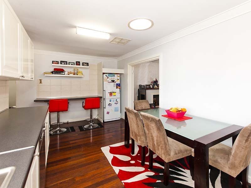 8 Heather Street, Martin WA 6110