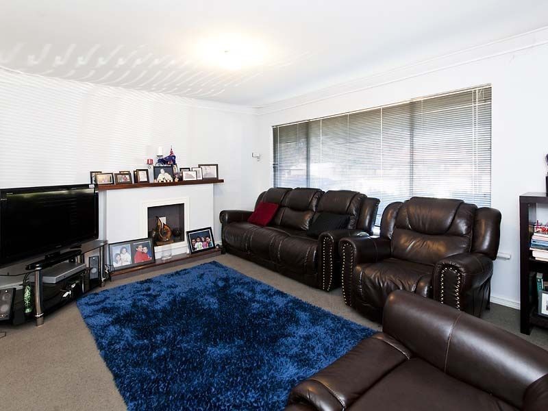 8 Heather Street, Martin WA 6110